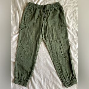 Banana Republic cargo jogger pants size small
